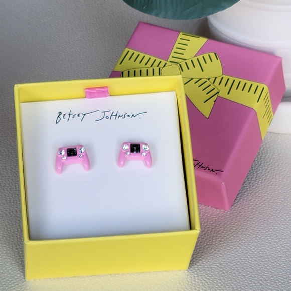 NEW Betsey Johnson Pink Game Controller Earrings - Picture 1 of 9